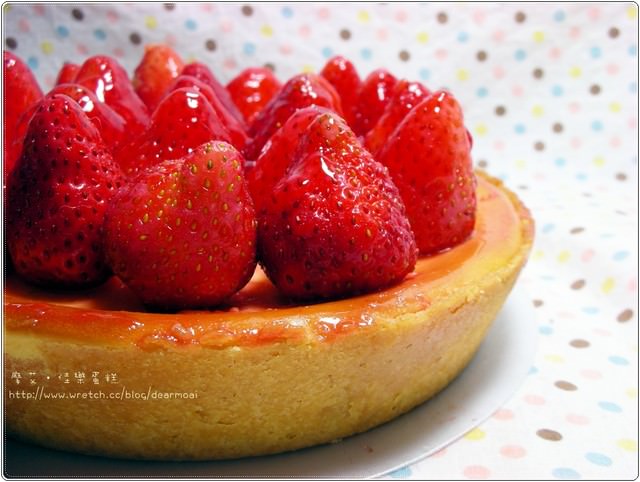 【團購】你今年草莓了嗎～趁著草莓季來品嘗佳樂草莓派！